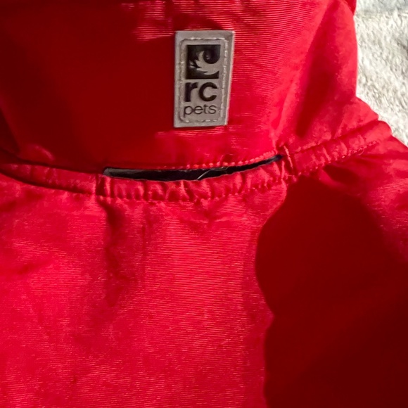 RC Pets Waterproof Jacket - Picture 2 of 3